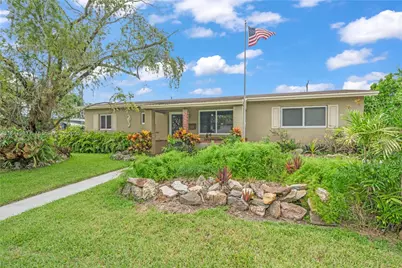 9880 Jamaica Dr, Cutler Bay, FL 33189 - Photo 8