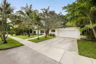 1080 NE 86th, Miami, FL 33138 - Photo 8