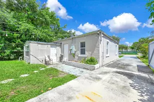 2318 Washington St, Hollywood, FL 33020 - Photo 22