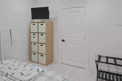 1310 SW 76th Ave #0, Miami, FL 33144 - Photo 30