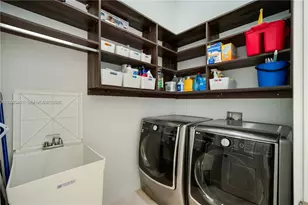 331 SW 124th Ave, Miami, FL 33184 - Photo 48