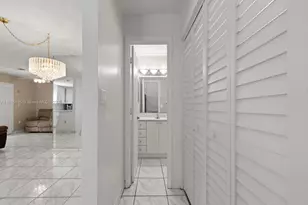 331 NW 101st Terrace, Pembroke Pines, FL 33026 - Photo 12