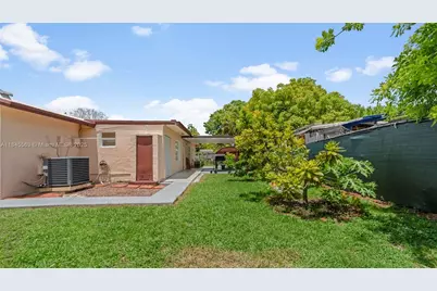 13330 SW 79th St, Miami, FL 33183 - Photo 6