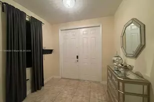 8878 W 33rd Ave, Hialeah, FL 33018 - Photo 26