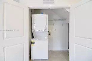 339 NE 12th St, Florida City, FL 33034 - Photo 10