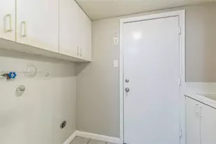 18091 SW 22nd St, Miramar, FL 33029 - Photo 20