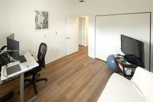 1001 NE 208th St, Miami, FL 33179 - Photo 34
