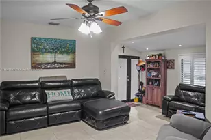117 W 34th St, Hialeah, FL 33012 - Photo 8