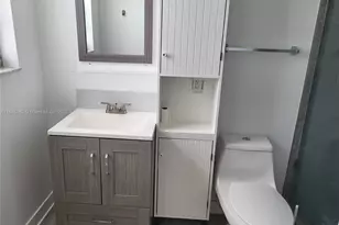 137 Golden Isles Dr, Hallandale Beach, FL 33009 - Photo 10