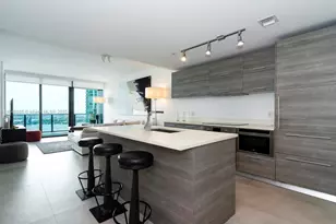 650 NE 32nd St, Miami, FL 33137 - Photo 12