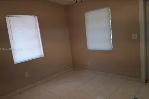 706 NE 3rd Ave, Pompano Beach, FL 33060 - Photo 4