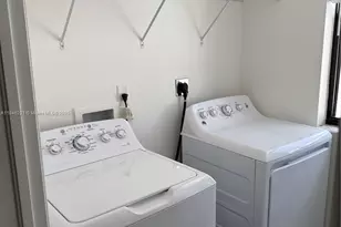 3523 W 105th Pl, Hialeah, FL 33018 - Photo 14