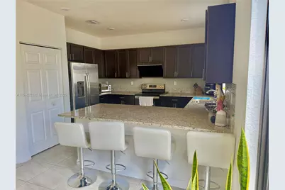 3523 W 105th Pl, Hialeah, FL 33018 - Photo 10