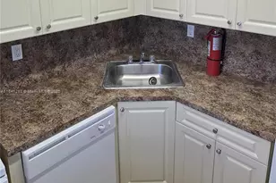 10820 SW 200th Dr, Cutler Bay, FL 33157 - Photo 4