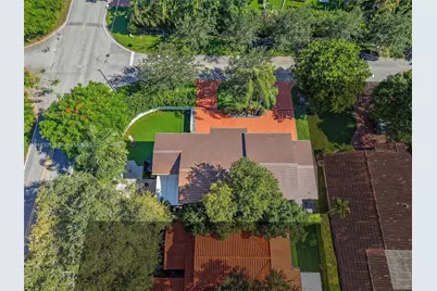 1501 Algardi Ave, Coral Gables, FL 33146 - Photo 38