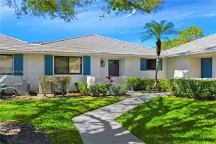 105 Club Dr, Palm Beach Gardens, FL 33418 - Photo 1