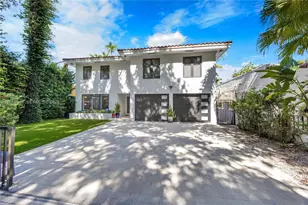 1117 Alberca St, Coral Gables, FL 33134 - Photo 2