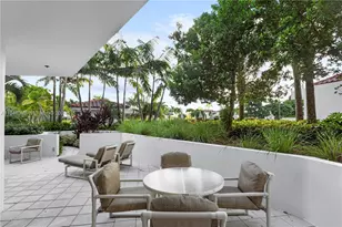 20281 E Country Club Dr, Aventura, FL 33180 - Photo 10