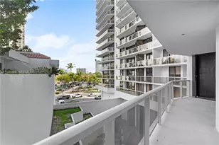 20281 E Country Club Dr, Aventura, FL 33180 - Photo 30
