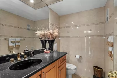 20281 E Country Club Dr #207, Aventura, FL 33180 - Photo 12