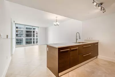 475 Brickell Ave #3811, Miami, FL 33131 - Photo 8