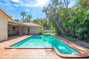 7210 W Troon Cir, Miami Lakes, FL 33014 - Photo 36