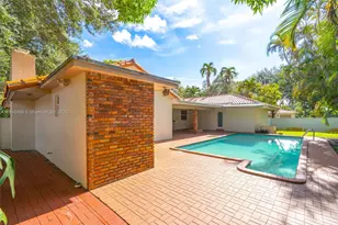 7210 W Troon Cir, Miami Lakes, FL 33014 - Photo 38