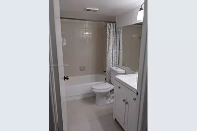 560 S Park Rd #13-7, Hollywood, FL 33021 - Photo 10
