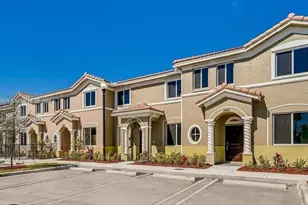 1022 SE 23rd Ave, Homestead, FL 33035 - Photo 1