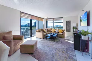 20225 NE 34th Ct, Aventura, FL 33180 - Photo 6