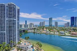 19101 Mystic Pointe Dr, Aventura, FL 33180 - Photo 4