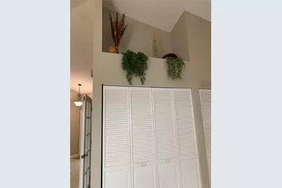 231 W Canterbury Dr W, Palm Beach Gardens, FL 33418 - Photo 8