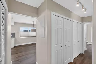 539 Menendez Ave, Coral Gables, FL 33146 - Photo 16