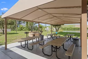 4570 NW 18th Ave, Deerfield Beach, FL 33064 - Photo 24