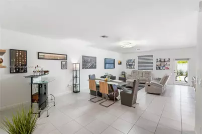13612 SW 184th Ln, Miami, FL 33177 - Photo 4