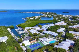 9812 Windward Ave, Key Largo, FL 33037 - Photo 2