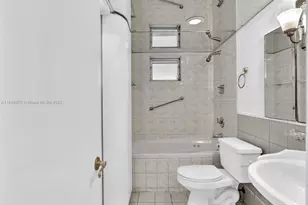 3725 NE 169th St, North Miami Beach, FL 33160 - Photo 34