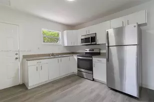 1021 W 33rd St, Riviera Beach, FL 33404 - Photo 2