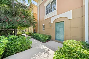 2861 NE 185th St, Aventura, FL 33180 - Photo 22