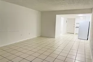 750 NE 195th St, Miami, FL 33179 - Photo 2