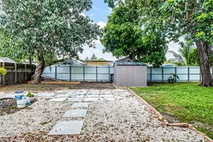 781 NE 162nd St, Miami, FL 33162 - Photo 26