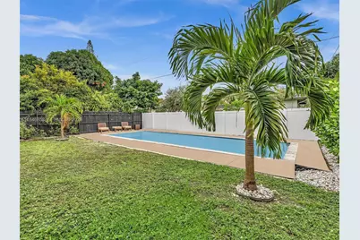 420 NE 90th St, El Portal, FL 33138 - Photo 34