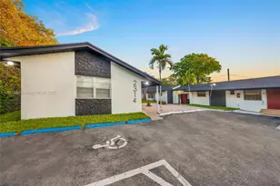2314 Polk St, Hollywood, FL 33020 - Photo 2
