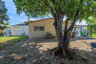 9755 SW 161st St, Miami, FL 33157 - Photo 24
