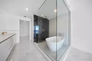 700 NE 24th St, Miami, FL 33137 - Photo 46