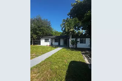 930 NE 163rd St, North Miami Beach, FL 33162 - Photo 2