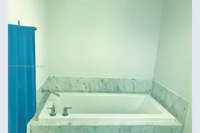 253 NE 2nd St #2706, Miami, FL 33132 - Photo 24