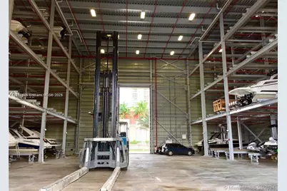 400 Sunny Isles Blvd Dd 204, Sunny Isles Beach, FL 33160 - Photo 6