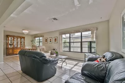 1621 SW 23rd Ave, Miami, FL 33145 - Photo 6