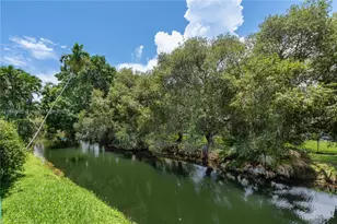 13020 SW 70th Ave, Pinecrest, FL 33156 - Photo 8